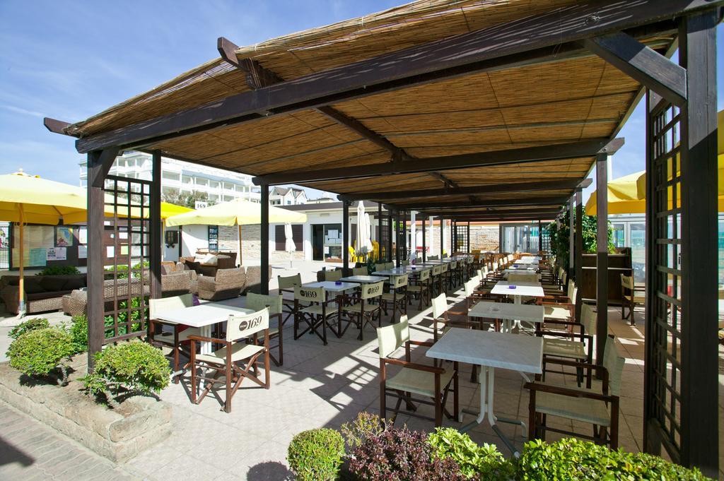 Hotel Blues Cervia Exterior photo